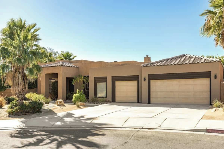 Room 2, Desert Dreamhouse 4BR Pool Spa, Riverside
