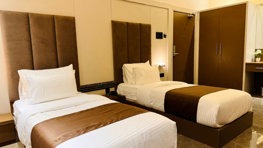 Room 2, Pheonix Luxury Inn Hotel, Dhar