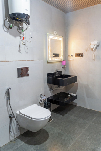 Bathroom 5, Dreamland Farm and Resort, Gurgaon