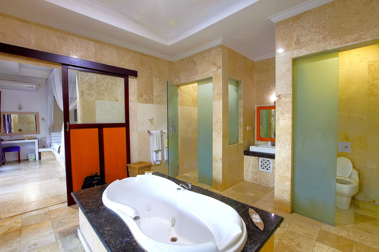 Bathroom 4, Private Pool Villas Kuta, Badung