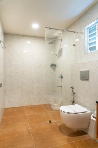 Bathroom 2, Trunk and Trolley Gachibowli, Hyderabad