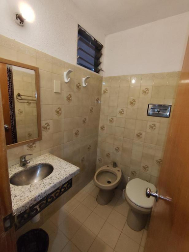 Bathroom 2, Dayman Apart Hotel, n.a26