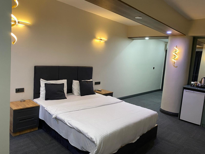 Bedroom 2, Lily Airport Otel, Arnavutkoy