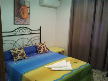 Others 5, Hostal Emilio Barajas, Madrid