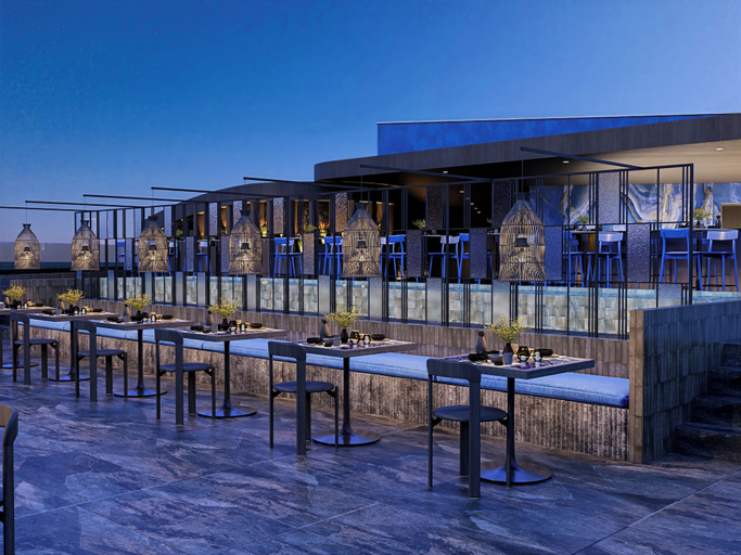 Outdoor dining 2, Sunrise Emerald