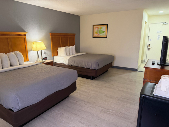 Room 5, Lafayette Inn & Suites, Marion