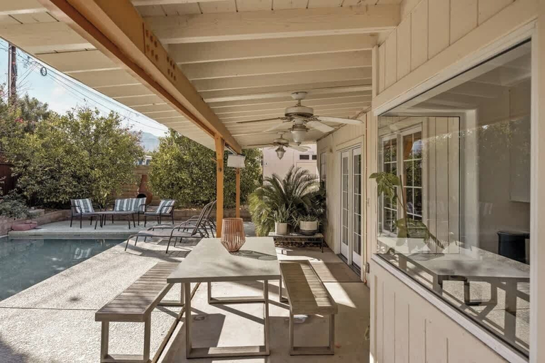 Room 2, Zen Palm Desert Bungalow, Riverside