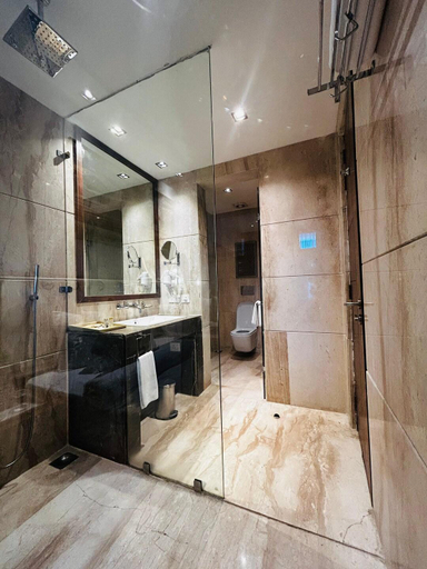 Bathroom 5, The Mocana Himalayas , Shimla