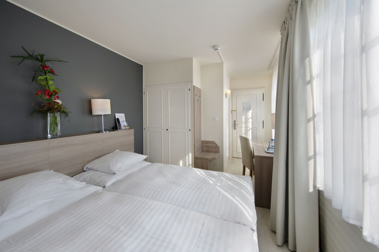 Bedroom 3, Hotel De La Rose, La Sarine