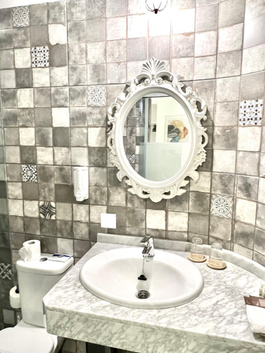 Bathroom 5, Hotel The Cathedral Vegueta, Las Palmas