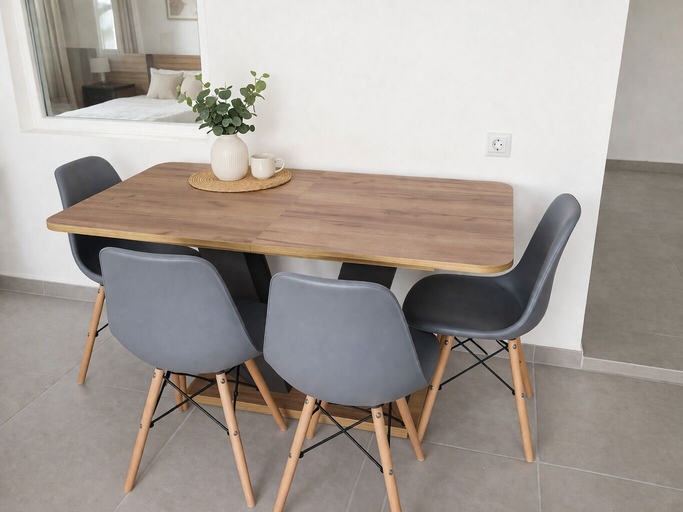 Dining, Dorothy's Apartments Near Airport By SEM, Attica