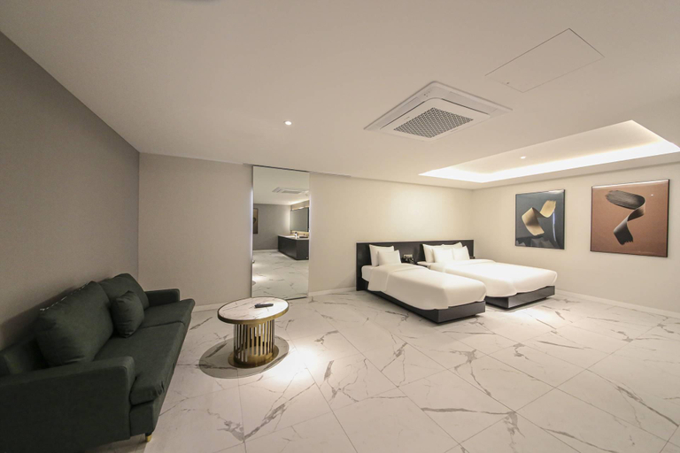 Bedroom 3, Cheongju Hotel About, Cheongju