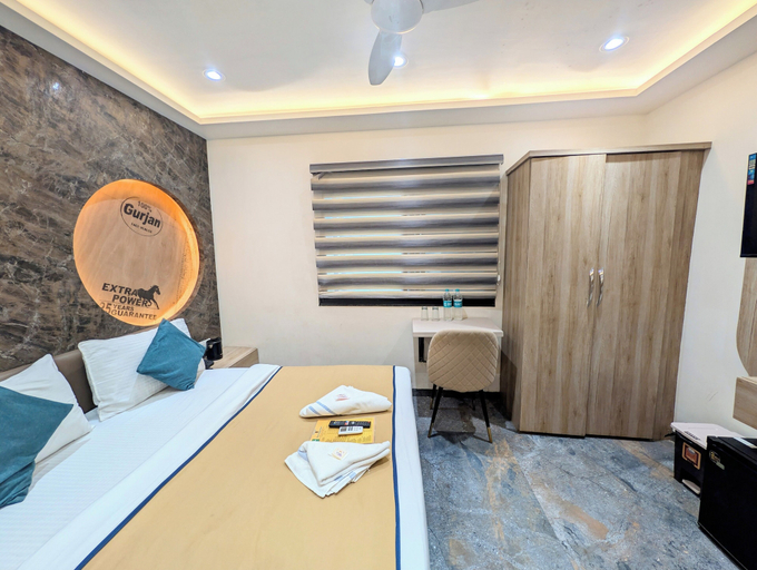 Bedroom 3, Hotel Cosmos Green, Indore