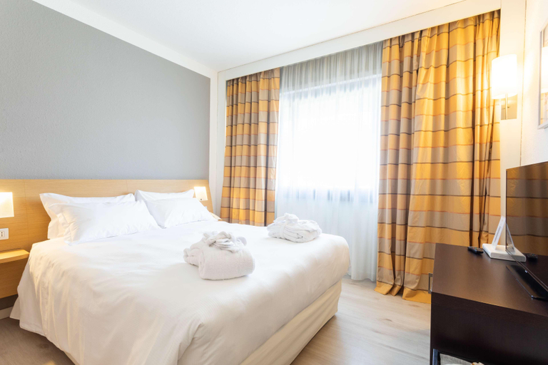 Bedroom 3, Living Place Hotel, Bologna