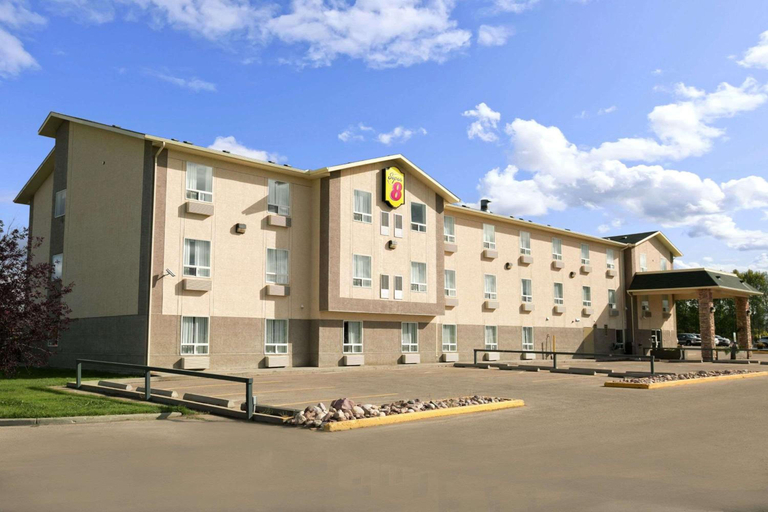 Exterior & Views, Super 8 By Wyndham Slave Lake Ab, Division No. 17