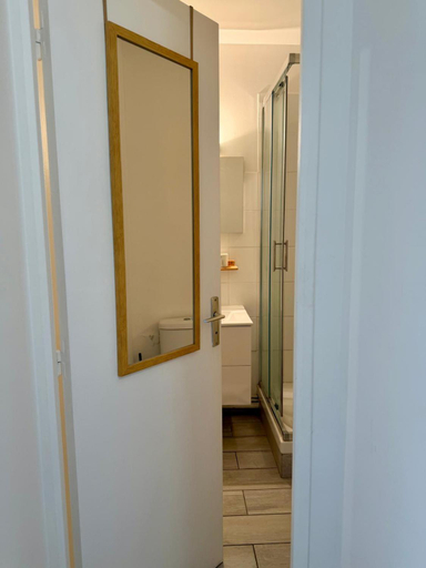 Bathroom 3, Ma Belle Conciergerie - COSY 2pièces centre Historique Milly-La-Foret, Essonne