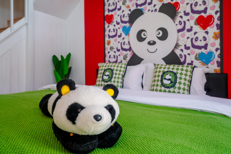Bedroom 2, NuanTang Hotel - Universal Beijing Branch, Beijing