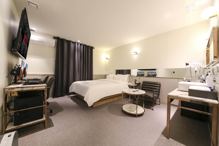 Bedroom 4, Cheongju Haedeunnarae Hotel, Cheongju