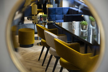 Others 5, Le 10 Bis Hotel, Paris