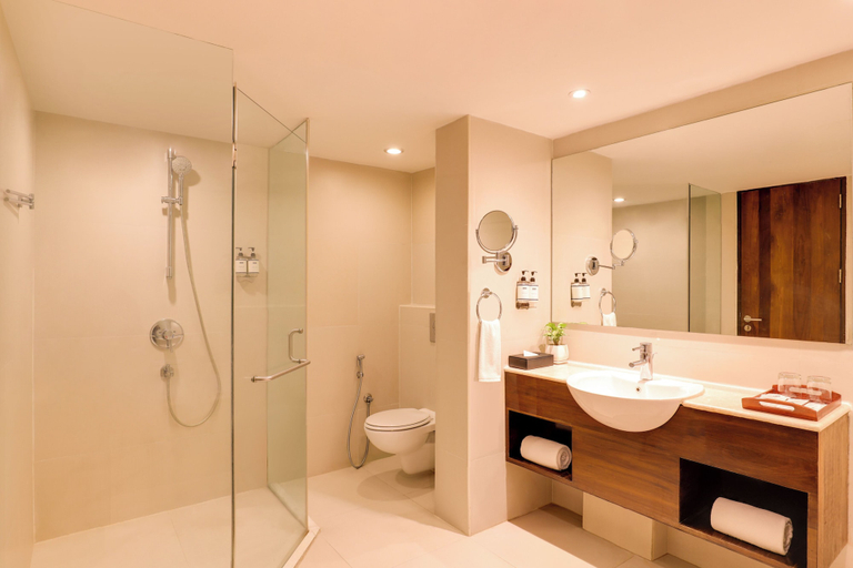 Bathroom 5, Keys Prima by Lemon Tree Hotels, Whitefield, Bengaluru., Bangalore