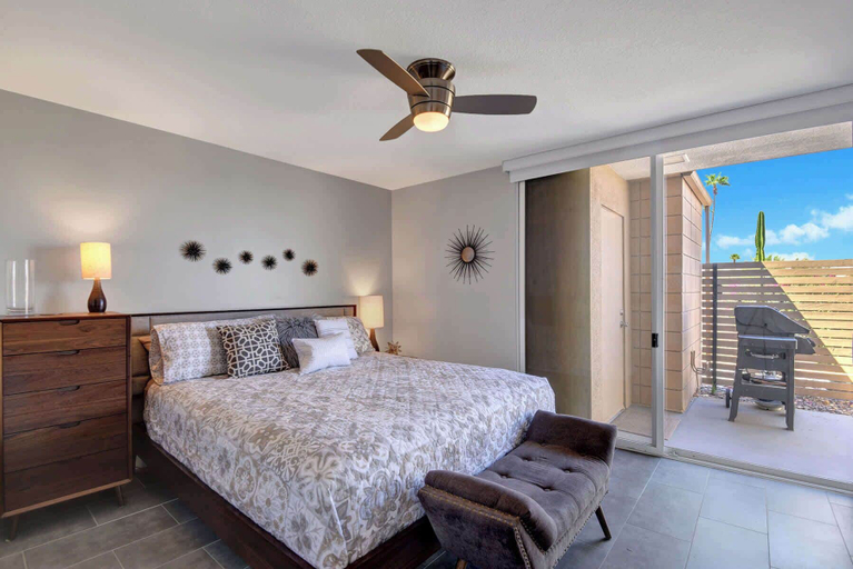 Room 5, Modern Krisel Retreat With Mountain Views Pool A, Riverside