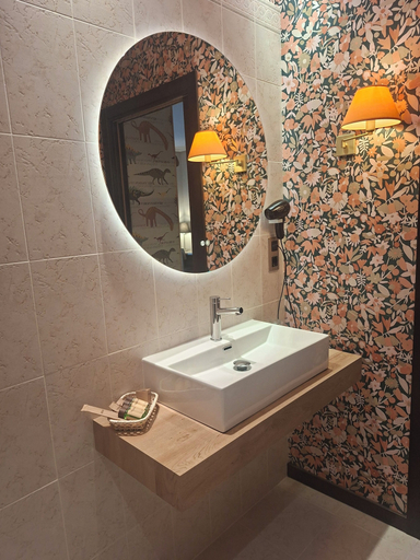 Bathroom 4, Hotel Oriente, Teruel
