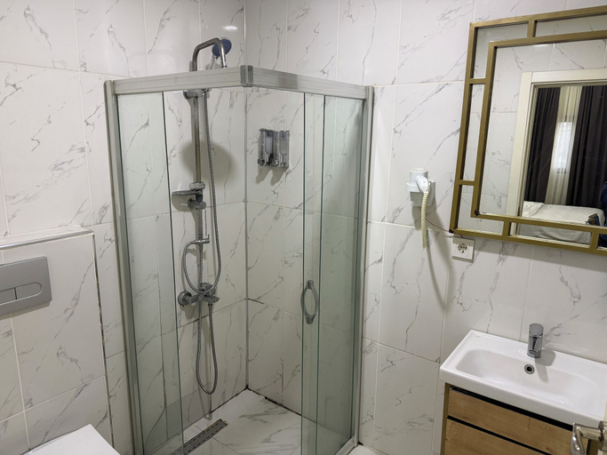 Bathroom 5, Lily Airport Otel, Arnavutkoy