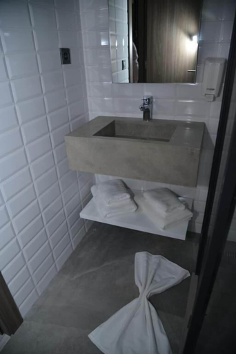Bathroom, Privilege Oasis Hotel, Casablanca