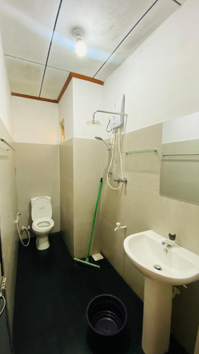 Bathroom 4, Cool Breeze Guest Inn Diyathalawa, Haputale