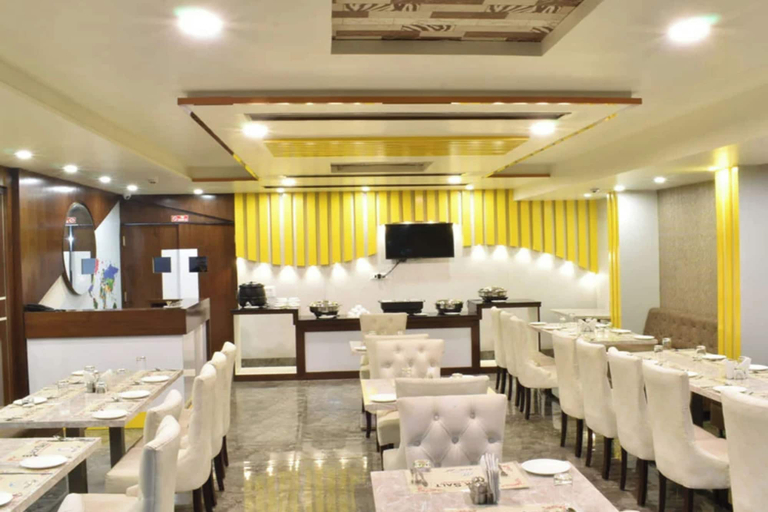 Restaurant, Hotel Taj Venture Near Taj Mahal Agra, Agra