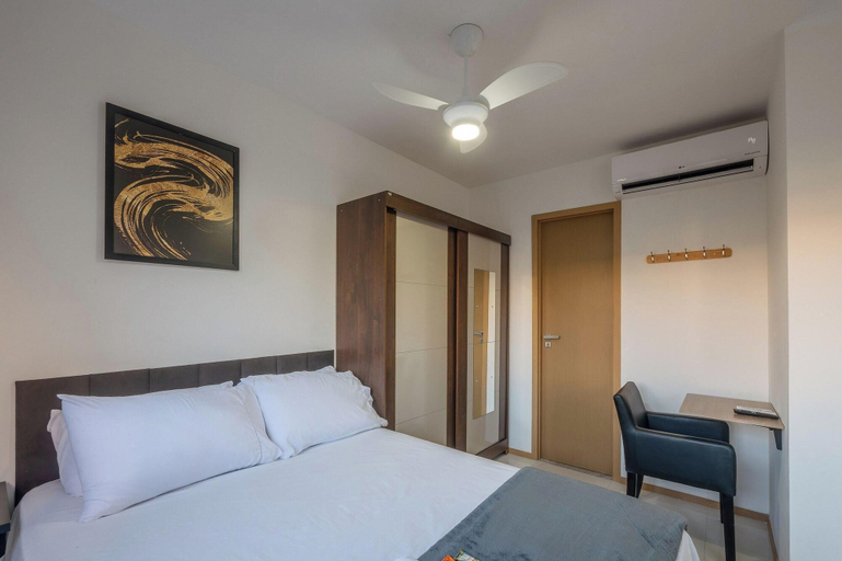 Room 2, Full Apartments in Building w/ Pool & gym 500m From the Beach - Hpas, Salvador