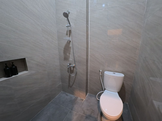 Bathroom 5, Napnap Family Seturan, Sleman