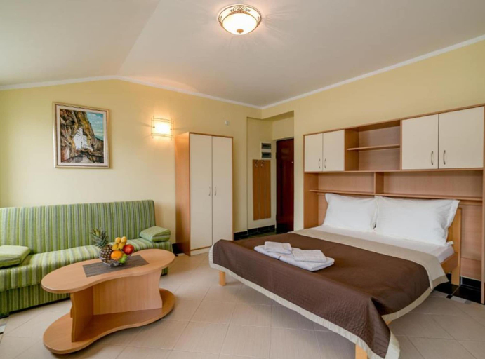 Bedroom 2, Amor Residence