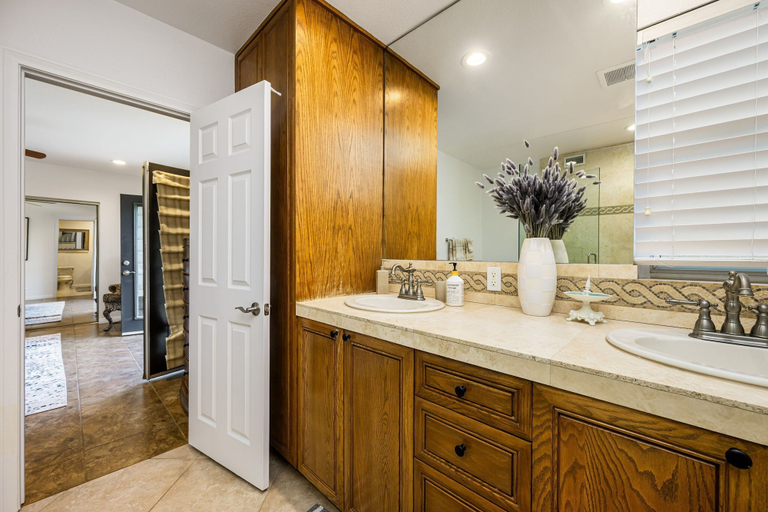 Room 2, Relaxing Retreat in South Palm Desert, Riverside