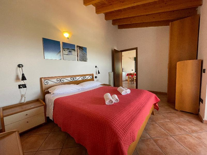 Bedroom 1, Residence Bellavista, Brescia