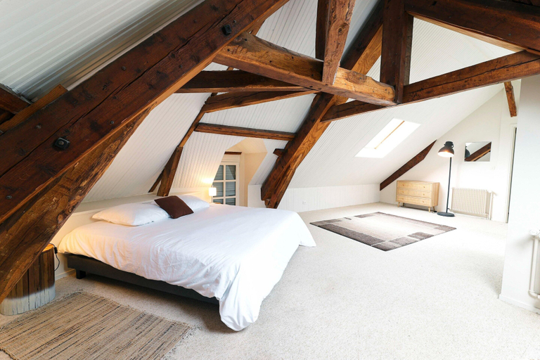 Room 2, Grand Estate for 20 With Pool, Garden, Seine-et-Marne