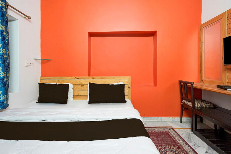 Room 5, Deluxejannat Residency, Jodhpur