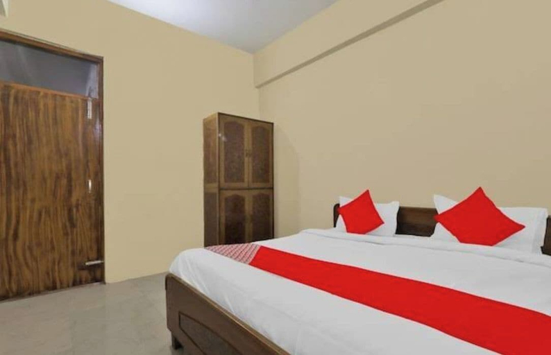 Room 4, Hotel Loknath Inn, Lucknow