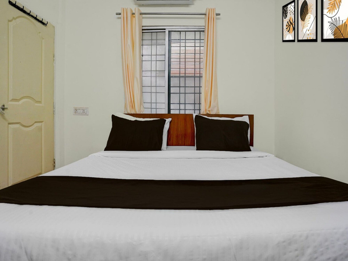 Room 5, Deluxe Nagpur Royal, Nagpur