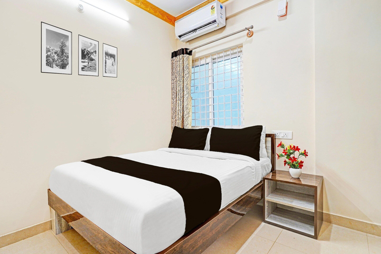 Room 5, Deluxe Niladri Road Formerly SNV INN, Bangalore