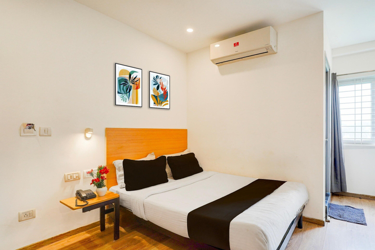 Room 2, Deluxe Townhouse Sarjapur, Bangalore