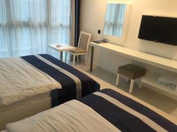 Others 3, RS City Hotel, Merkez