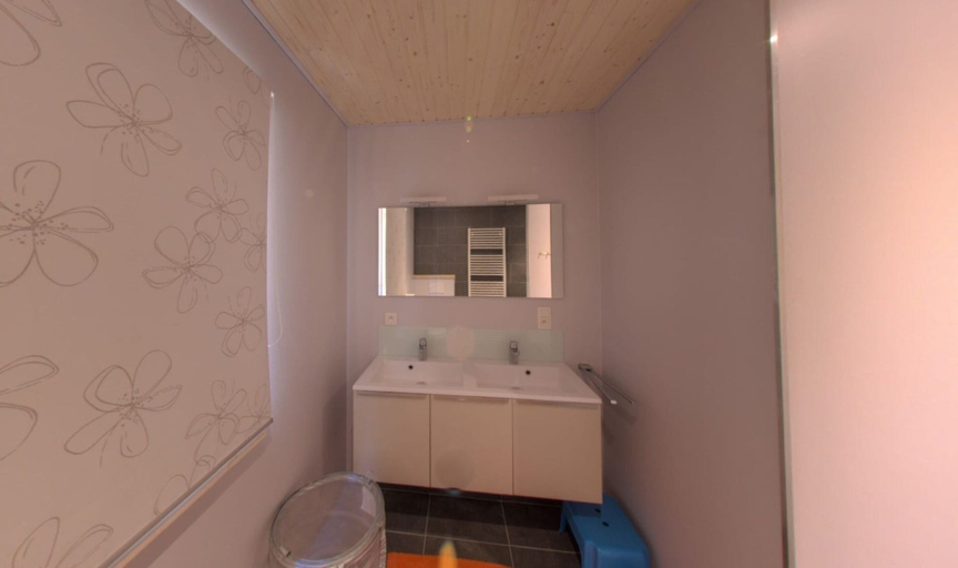 Bathroom 3, Luxury chalet with sauna in the forest near Durbuy, Luxembourg