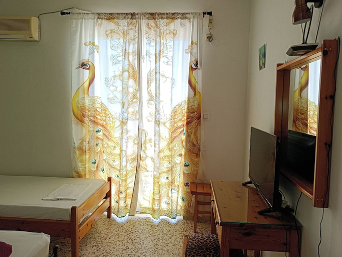 Bedroom 4, Eri Studios, Attica