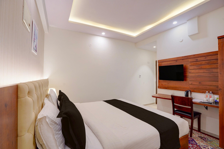 Room 5, Super Deluxe Room Blue Diamond, Bangalore