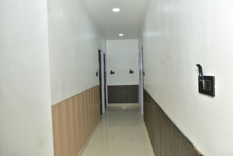 Interior 5, Hotel Emirates Case, Raipur