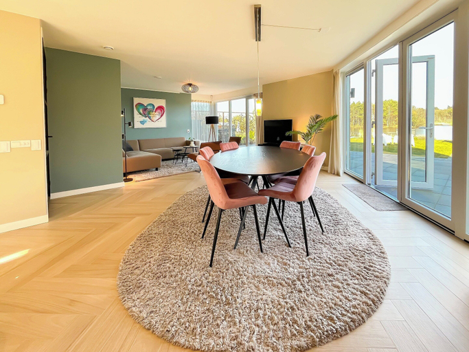Dining 4, Wellness Escape With Private Sauna, Hardenberg