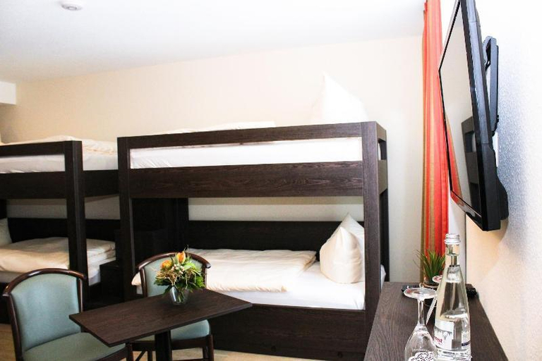 Bedroom 4, Hotel La Toscana am Europapark, Ortenaukreis