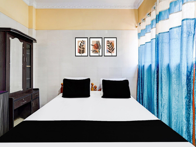 Room 4, Deluxeg.s Residency, Thiruvallur