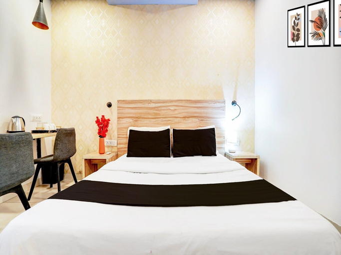 Room 5, Deluxe Katol Road Friends Colony, Nagpur